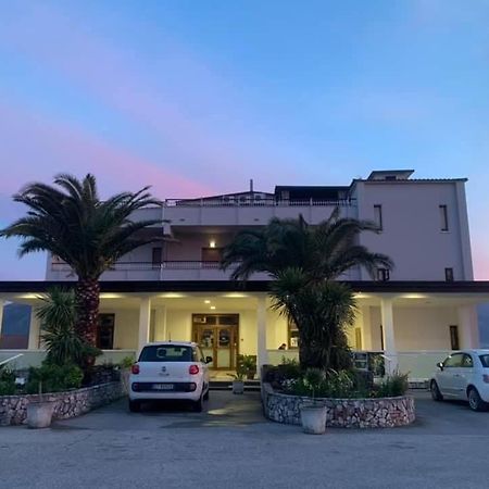 Hotel Vallisdea Сала-Консіліна Екстер'єр фото
