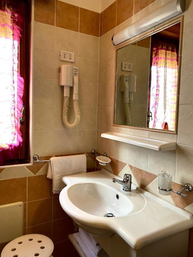 Hotel Vallisdea Сала-Консіліна Екстер'єр фото